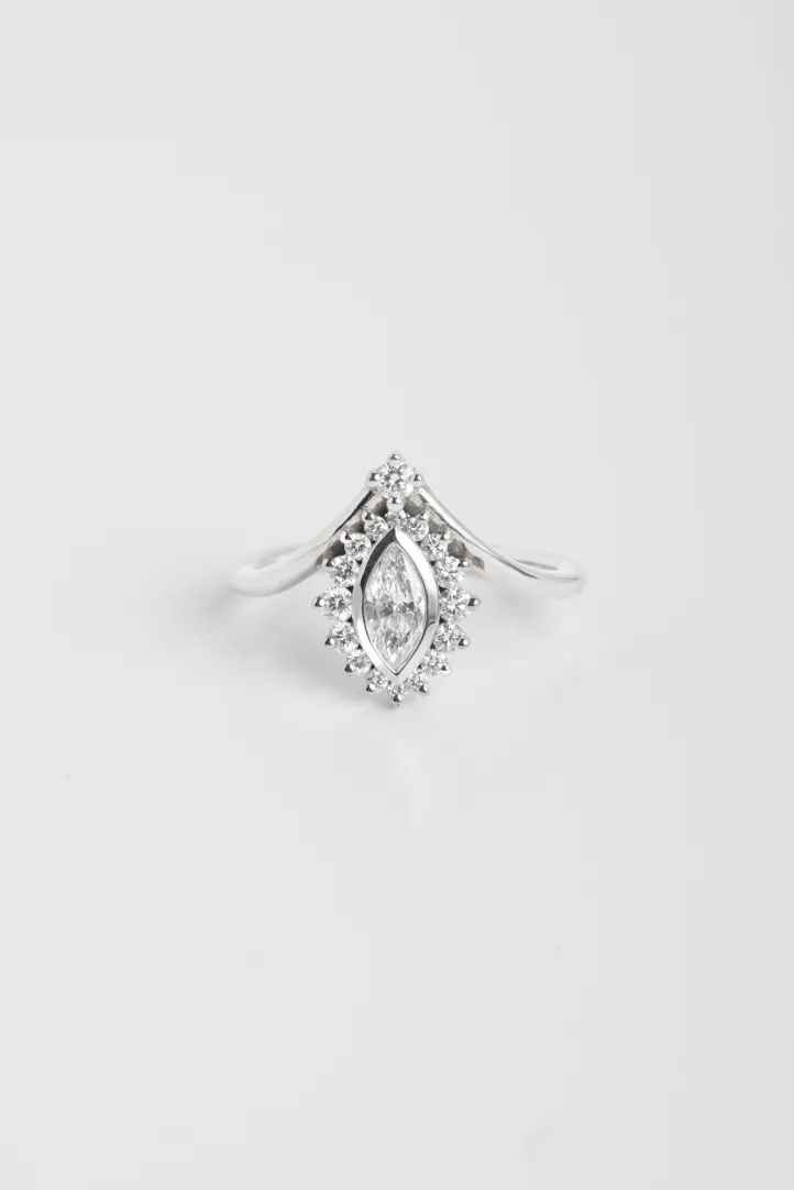 Ring Castille in white gold