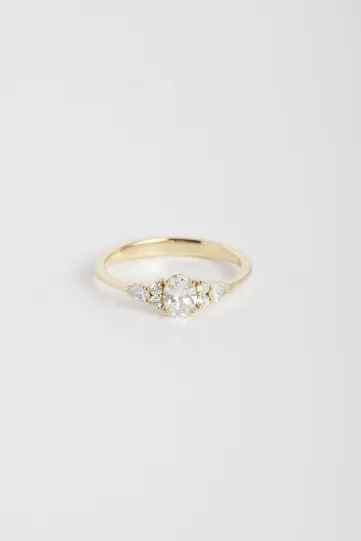 Ring Julie S in yellow gold