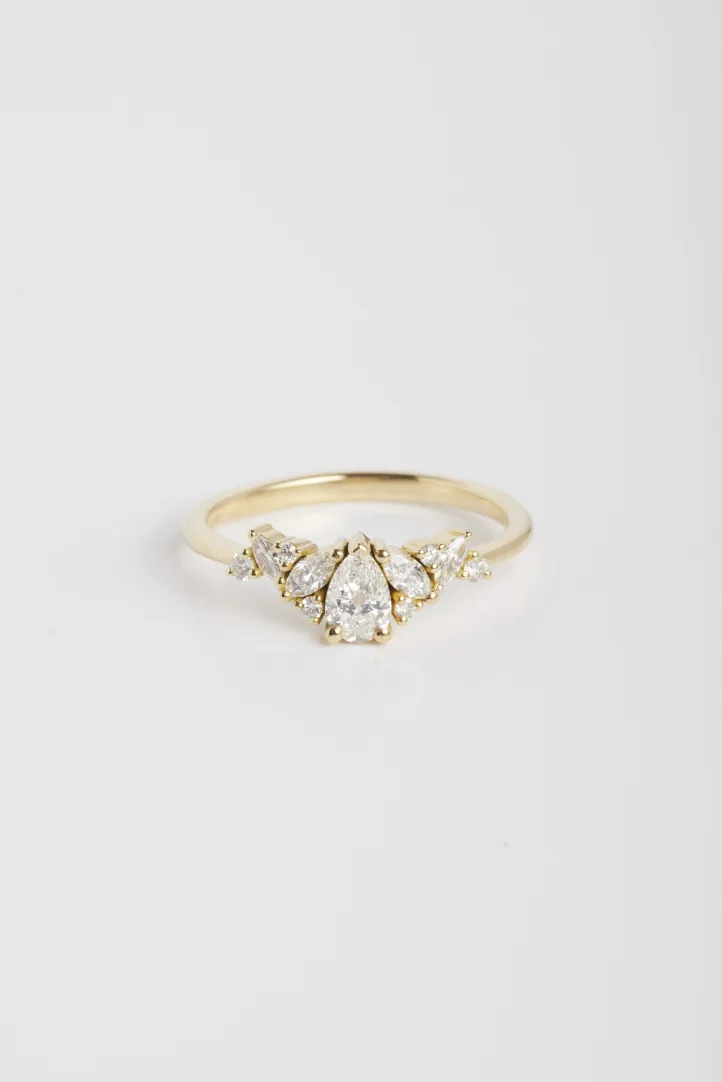 Ring Lancelot S in yellow gold