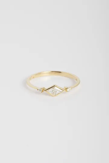 Ring Xuan in yellow gold