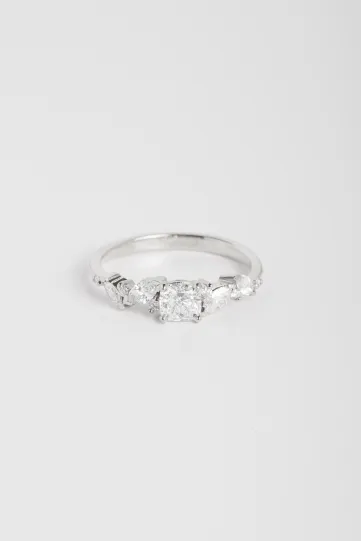 Ring Rania Coussin in white gold