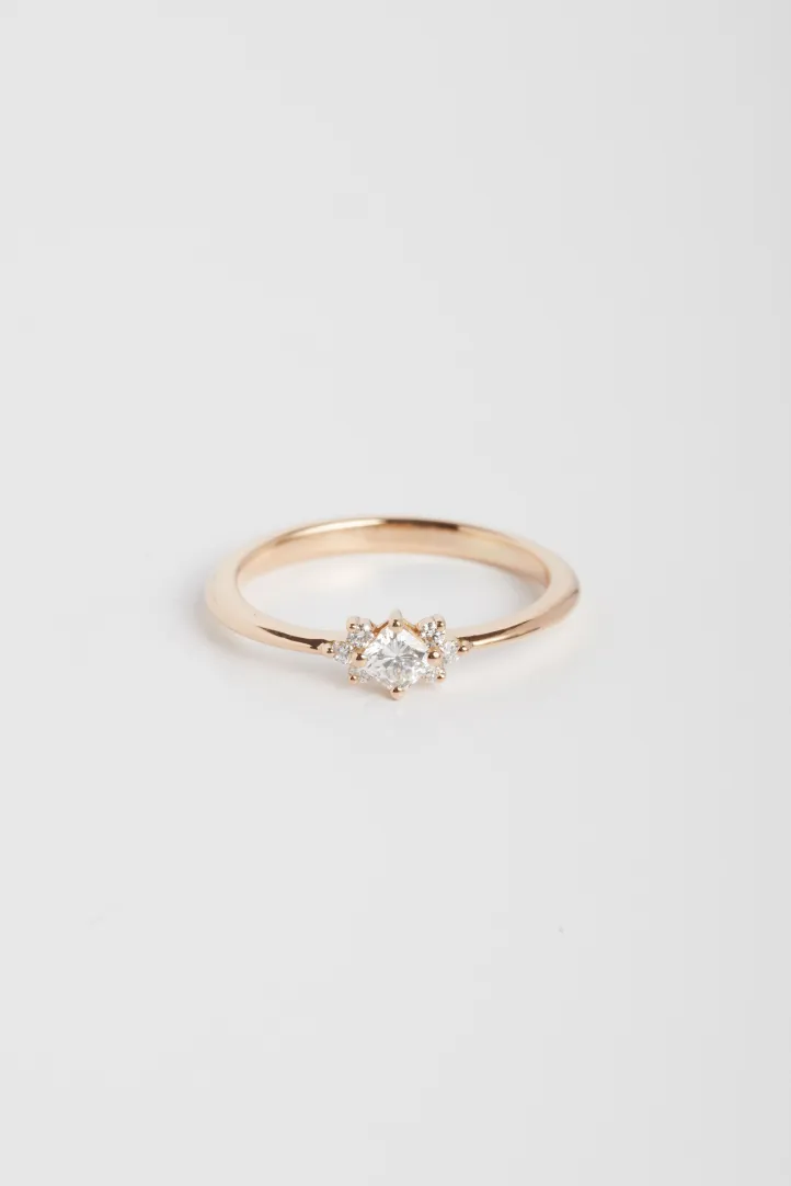 Ring Farah S in pink gold